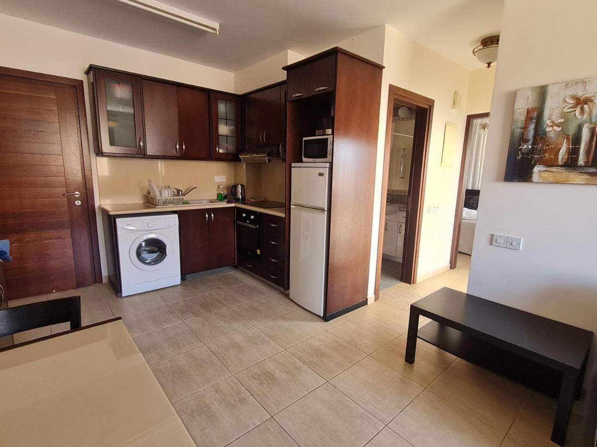 Danaos 2 Complex Apartment - By Imh Travel & Tours Paphos ภายนอก รูปภาพ